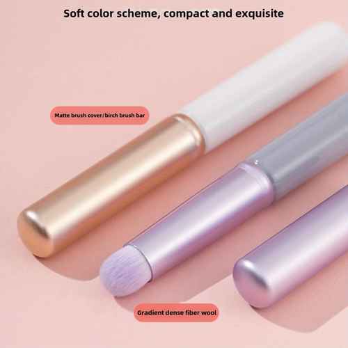 Gradient fiber wool lip brushes from the Lip & Makeup Brush Set - 3PCS with matte birch handles, compact and ideal for travel use.