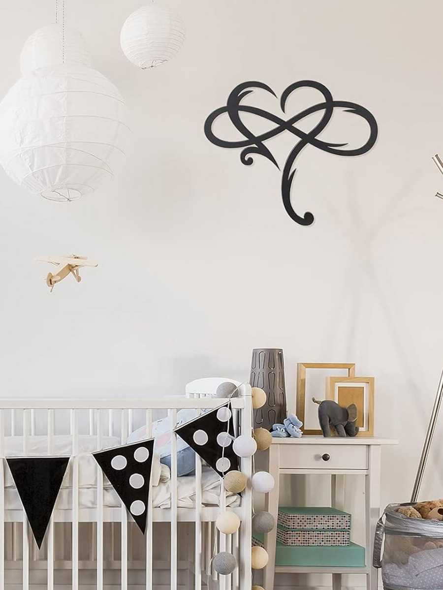 Infinity Heart Metal Wall Decoration