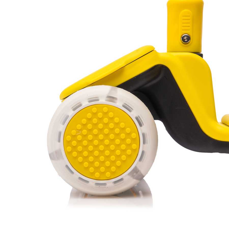 Yellow kids' scooter with buildable blocks and dimensions