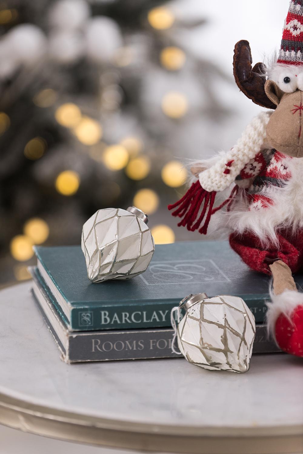 D2.8x3'H Christmas Ball Ornaments, Glass Decorative Hanging Ball Christmas Tree Ornaments for Holiday Party Decorations, Set of 6