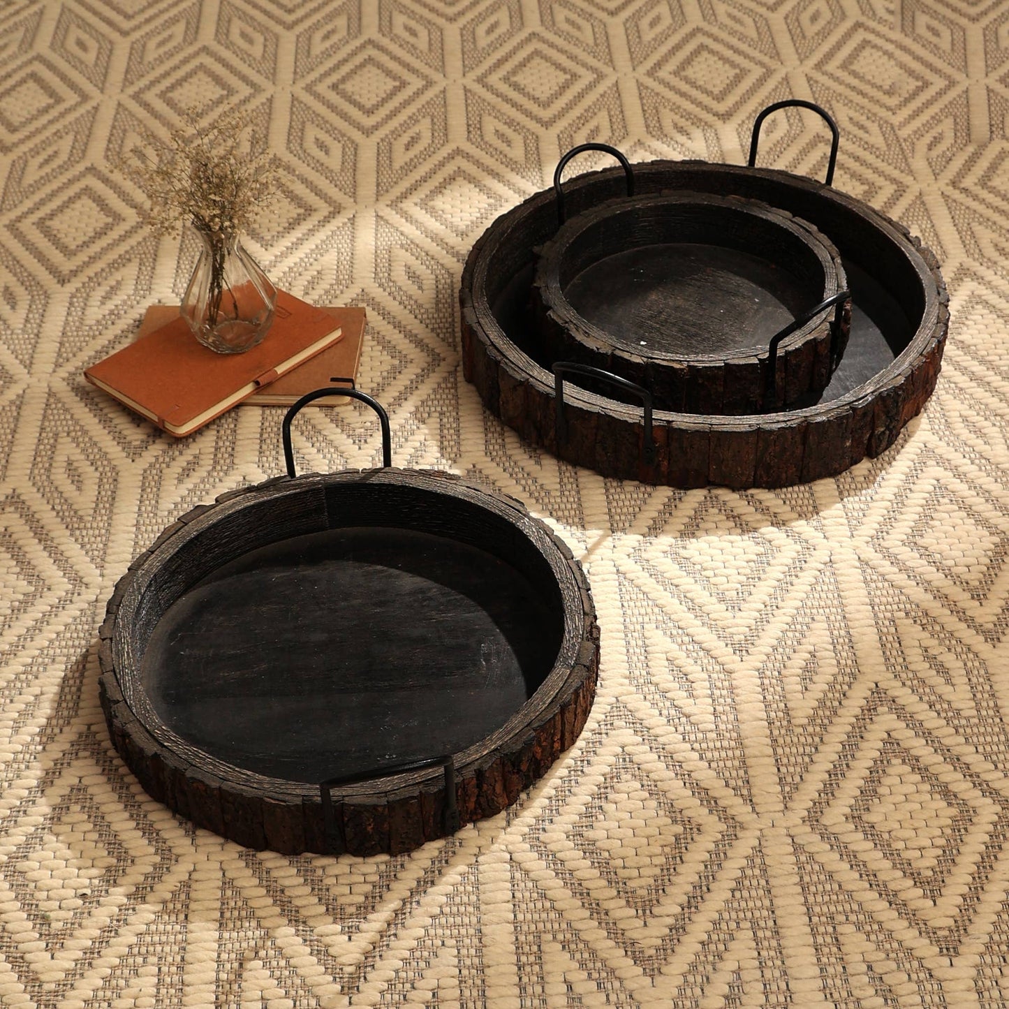 Cenecharl Mango Wood Decor and Serving Tray nested set showing textured bark edges and sturdy black metal handles on a woven mat.