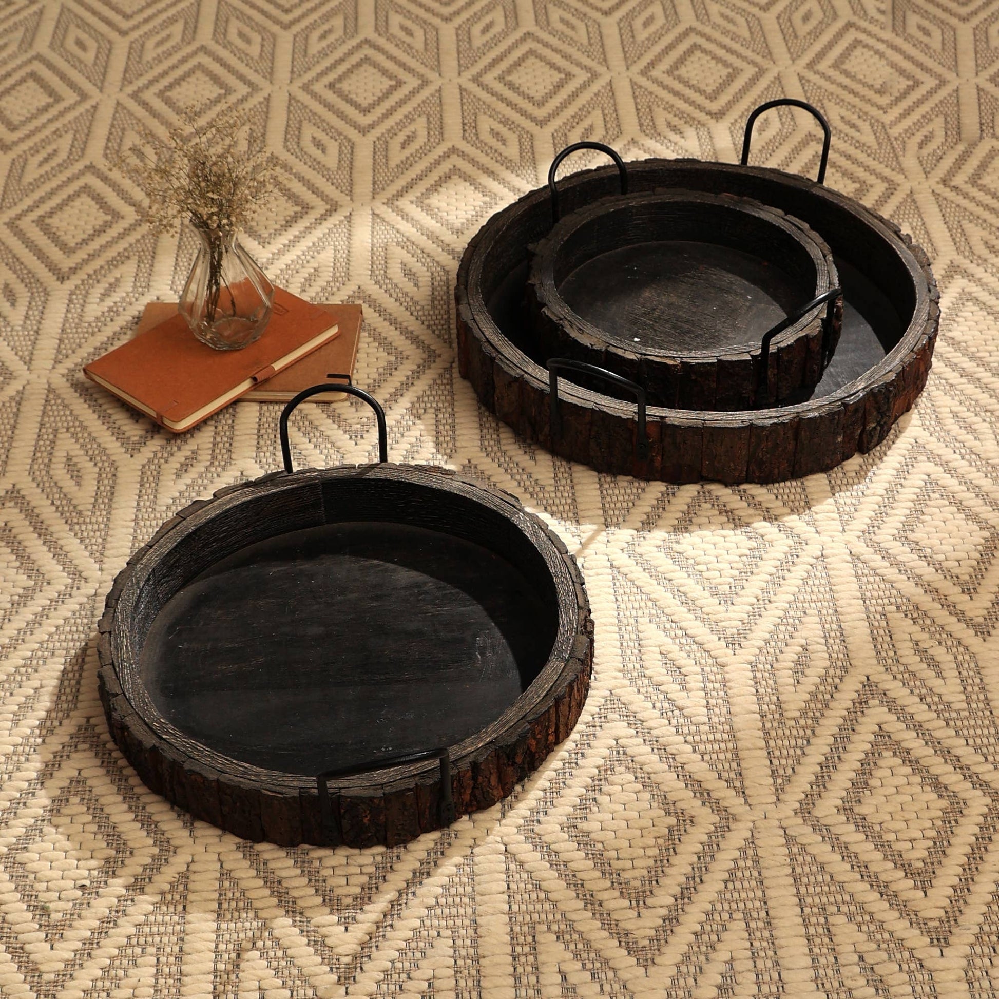 Cenecharl Mango Wood Decor and Serving Tray nested set showing textured bark edges and sturdy black metal handles on a woven mat.