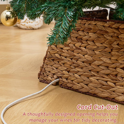 Cord cut-out feature on Hyacinth Wicker Christmas Tree Skirt for clean wire management, blending function with natural holiday decor.