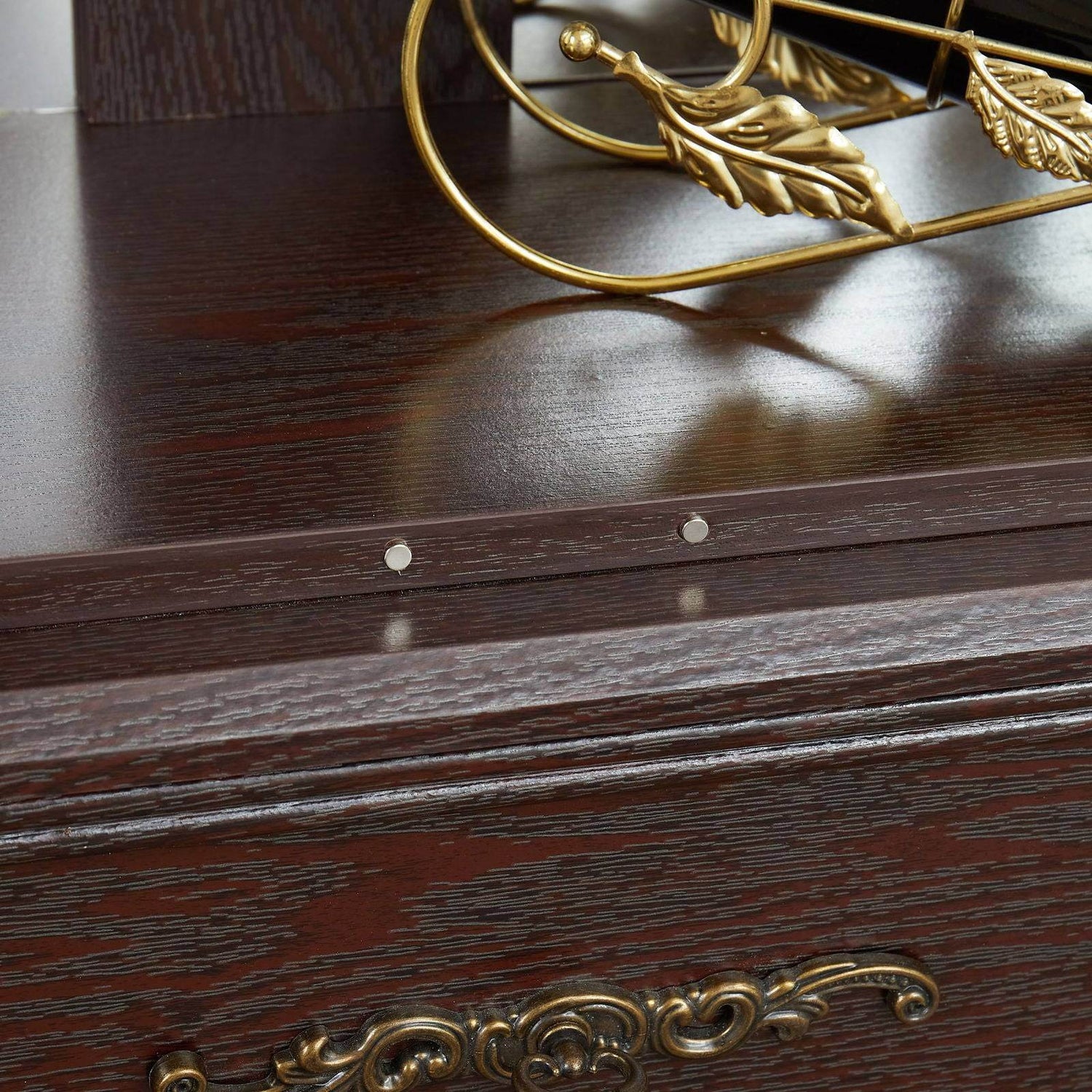 Elegant Glass Cabinet Curio with Adjustable Shelves