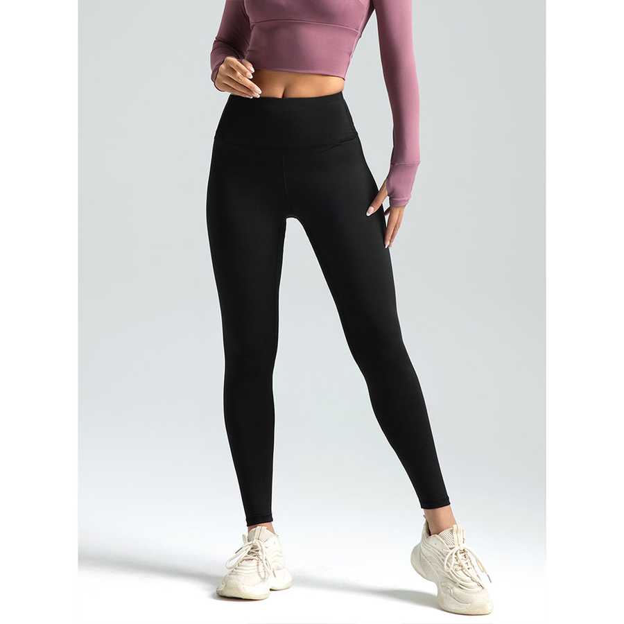 MLNshops MT20 Yoga Leggings in black featuring high waistband and 4D stretch fabric, ideal for fitness and yoga sessions.
