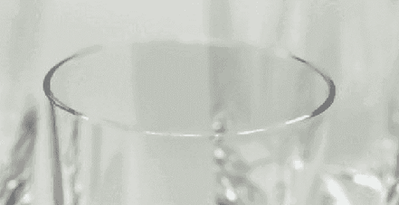 Close-up of the smooth rim on the LeadingWare Oval Halo unbreakable wine glass, showcasing its safe, chip-resistant plastic construction.