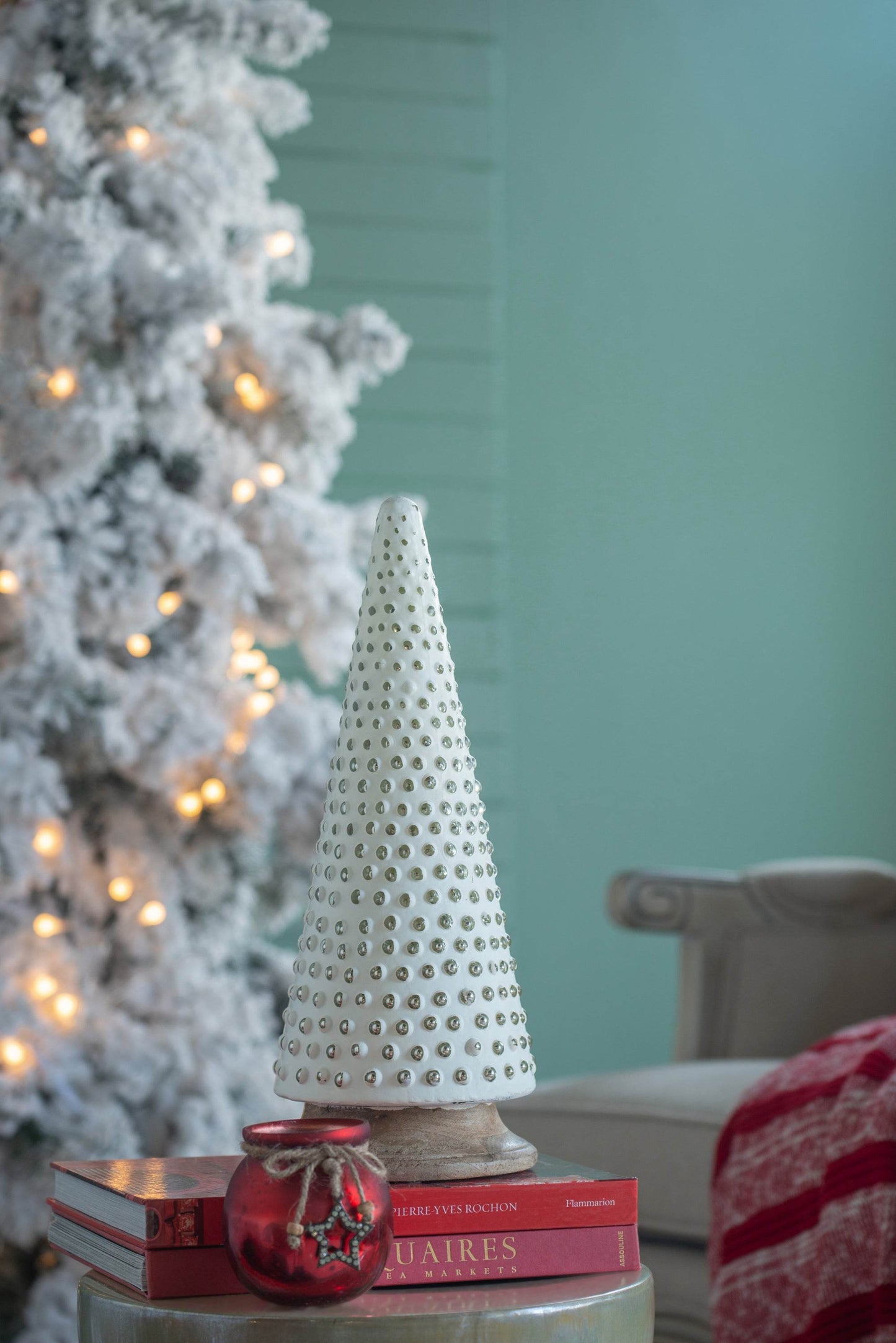 D6.7x18' Glass Christmas Cone Tree Decoration, Cream