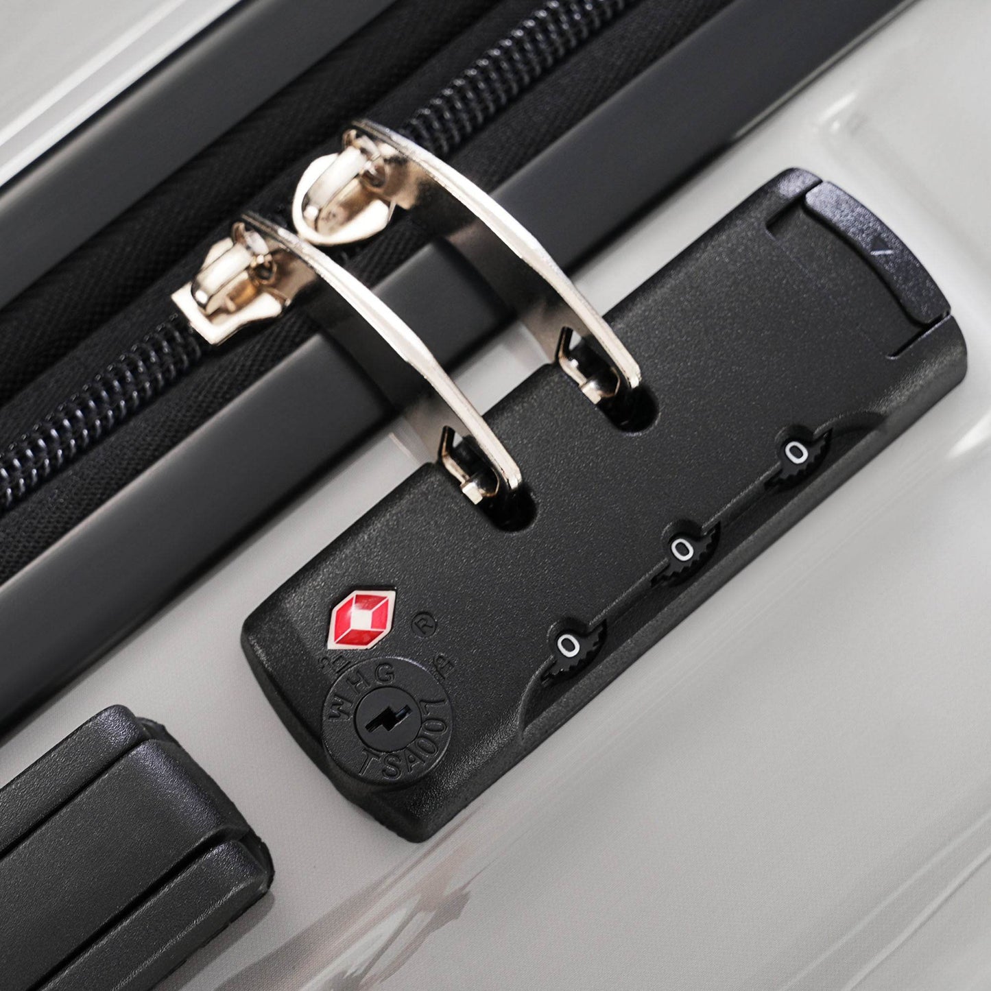 MLNshops Black Luggage Set with USB Port - 3 Piece Travel Suitcase Set - MLNshops