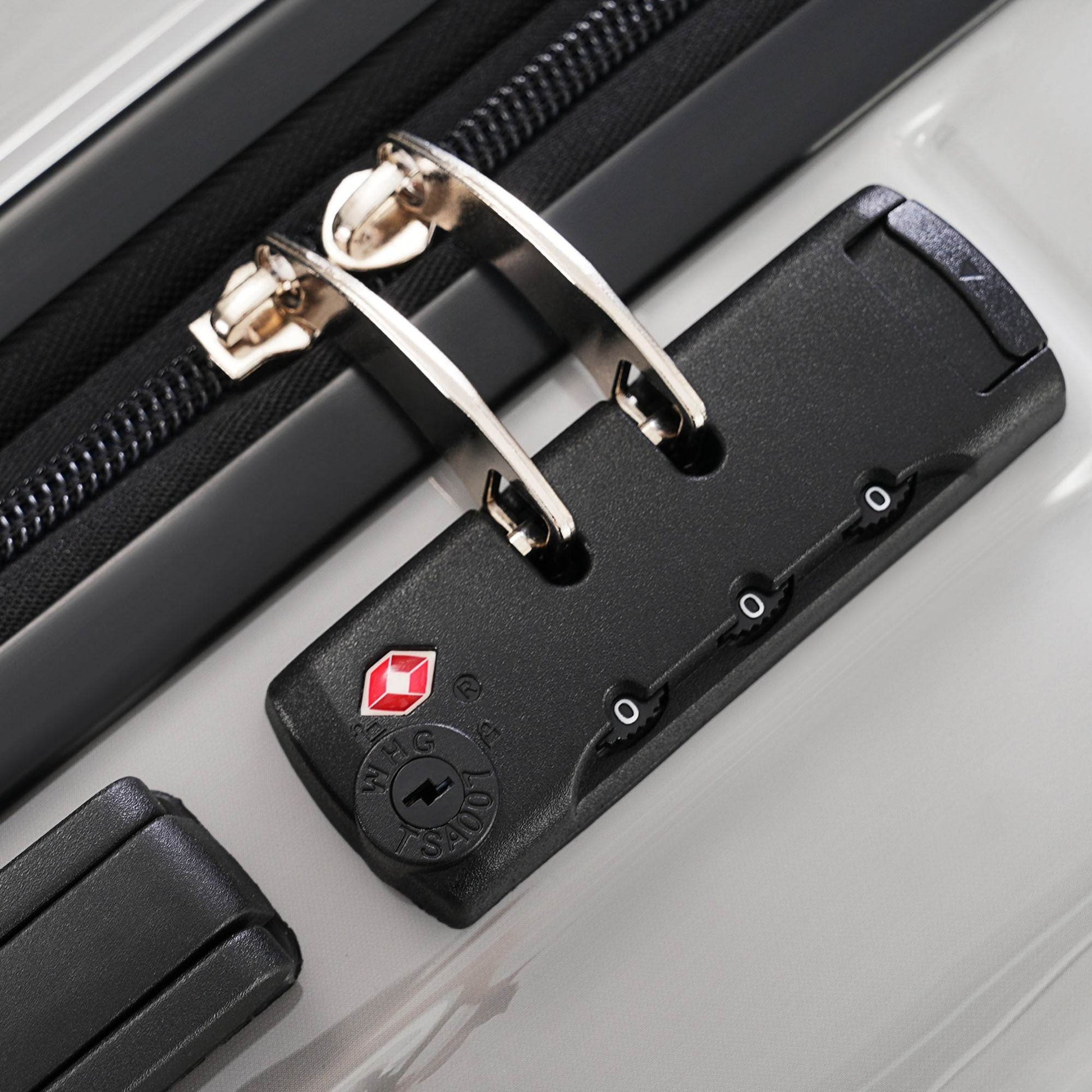 MLNshops Black Luggage Set with USB Port - 3 Piece Travel Suitcase Set - MLNshops