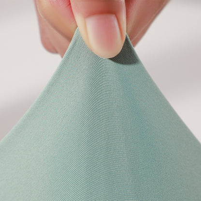 Stretch test of MLNshops MT20 Yoga Leggings fabric in green, demonstrating four-dimensional stretch for superior flexibility.