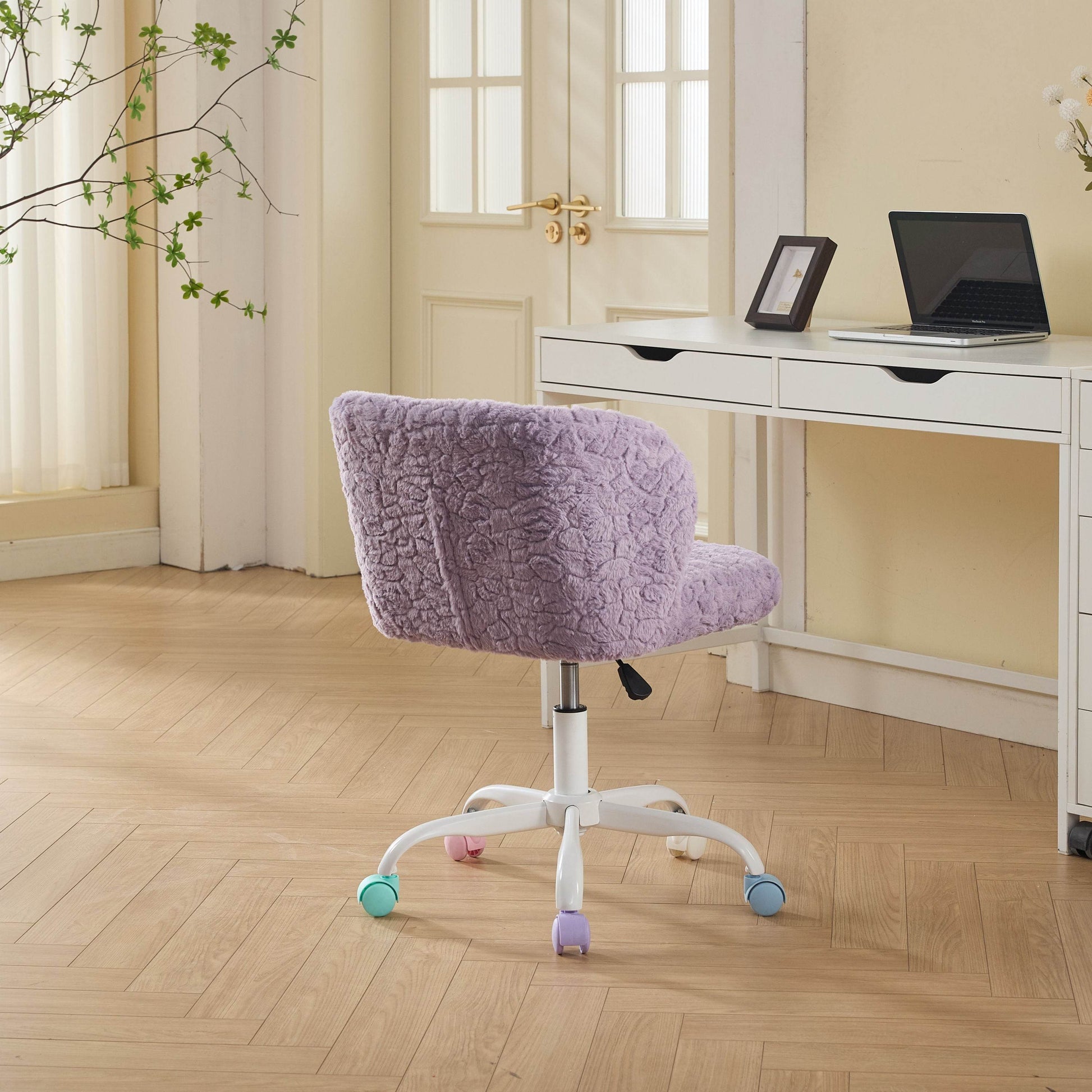 MLNshops violet faux fur office chair - Plush Swivel