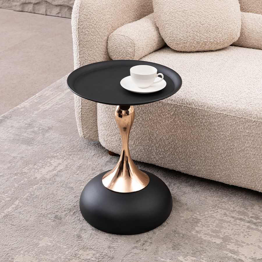 Round side table with black tray top and gold mermaid tail-shaped stem, ideal for modern interiors. Elegant metal accent table for living rooms.