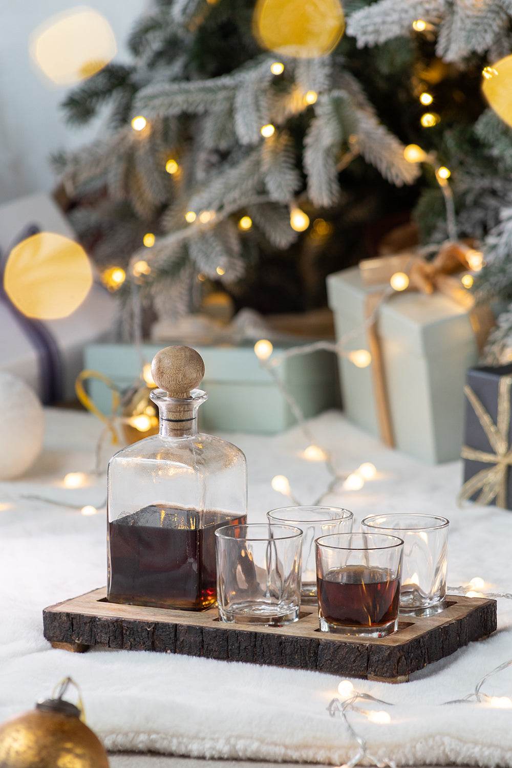 MLNshops Alaine Mango Wood Bar Set with Glasses Default