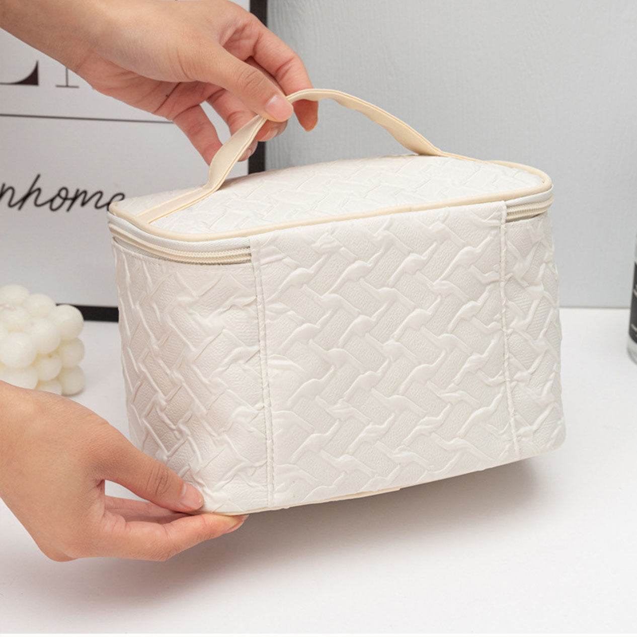 MLNshops Multi-Functional Makeup Case for Beauty Essentials