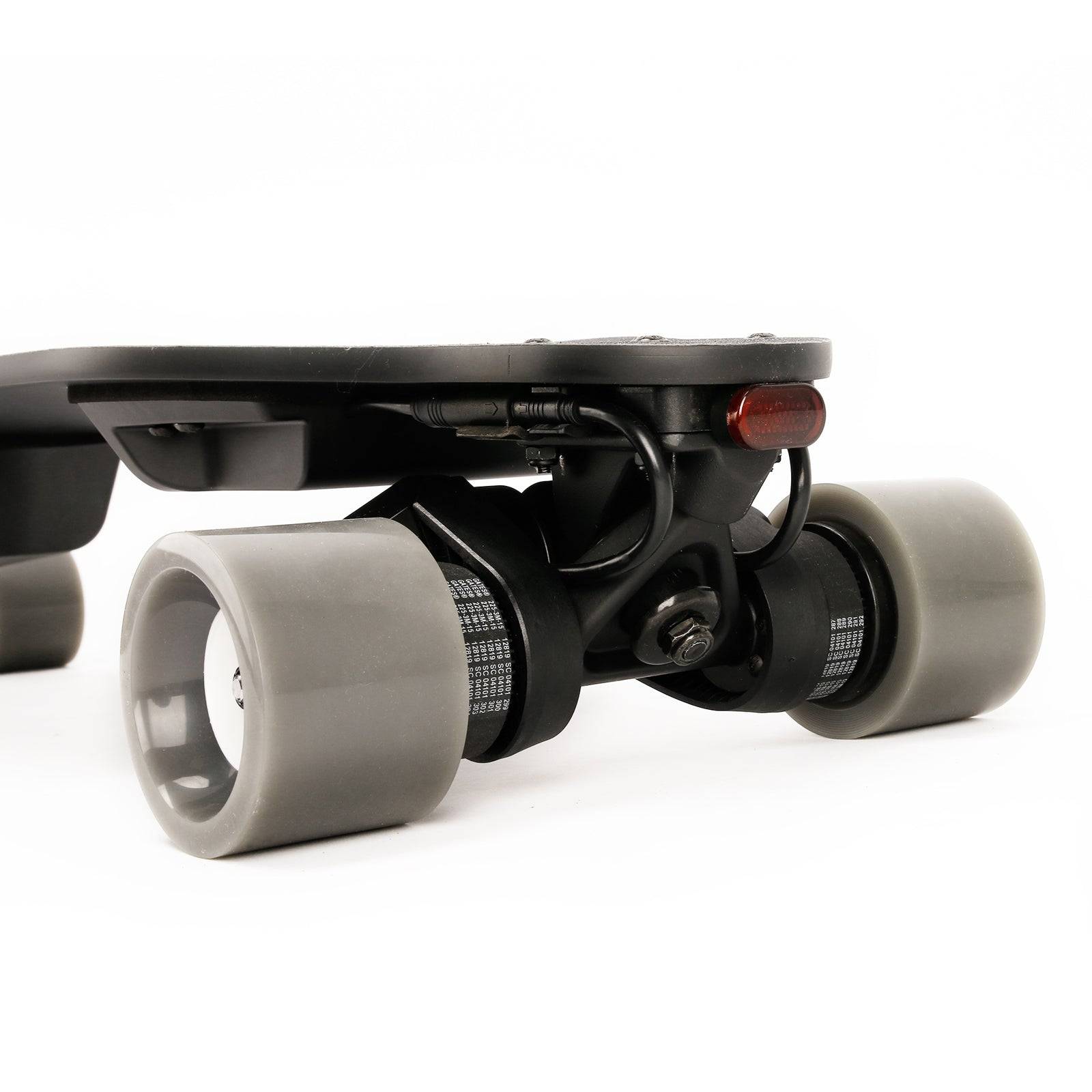 FAST & FURIOUS Electric Skateboard 600W dual belt motors with remote control top speed 25MPH, 19 miles range longboard