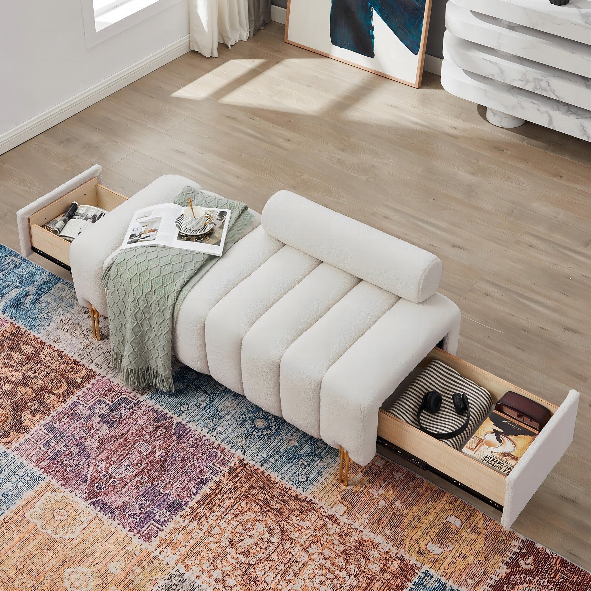 New design pull-out storage compartment footstool sofa.